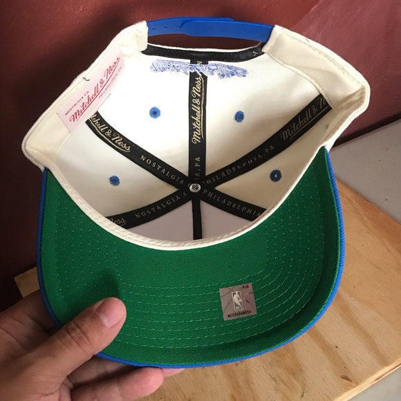 Knicks Basketball Club Blue and Cream Cap Brand New SnapBack NBA sports adult os - Picture 4 of 4